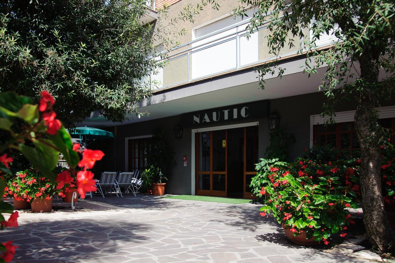 Hotel Nautic B&B Bellaria-Igea Marina Esterno foto